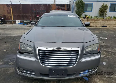 2012 Chrysler 300 из США, поврежденный, VIN 2C3CCAAG0CH117748
